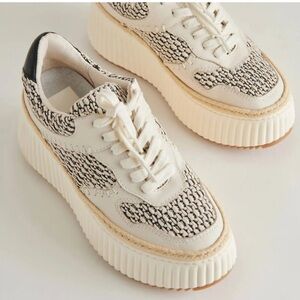 NEW! 🖤 Dolce Vita Women's Dandi Sneaker